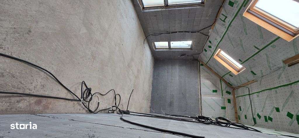 Casă spațioasă cu 5 camere, pasiva energetic-6