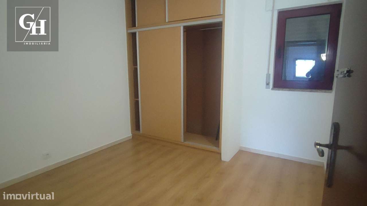 Apartamento duplex T3 no centro de Famalicão-12
