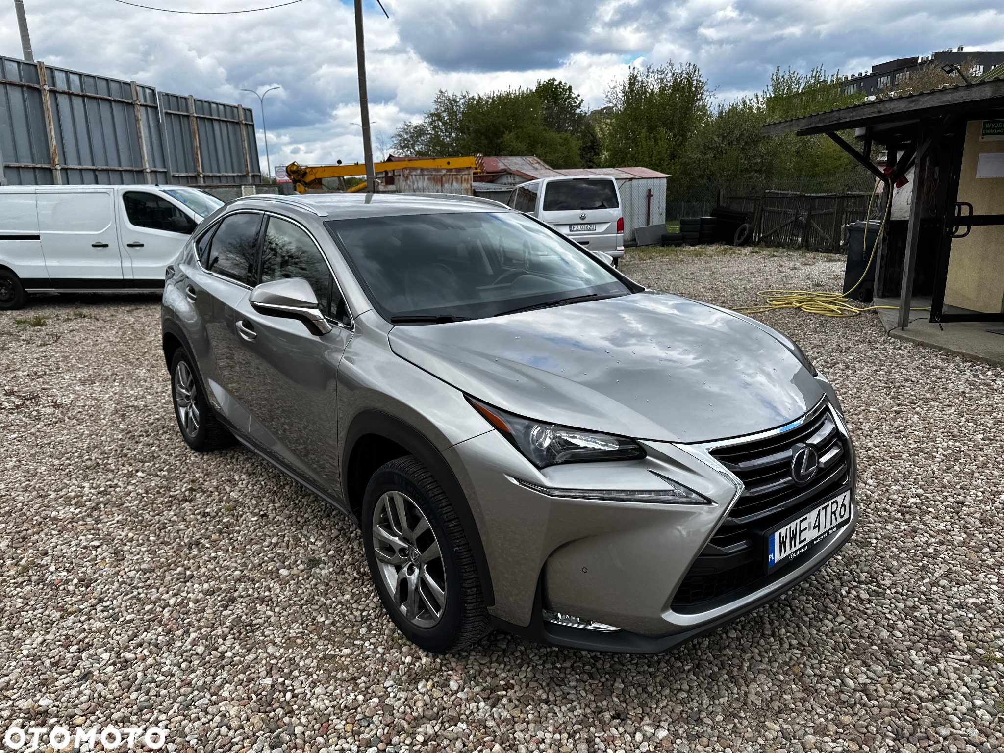 Lexus NX - 4