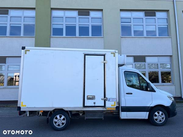 Mercedes-Benz Sprinter - 4