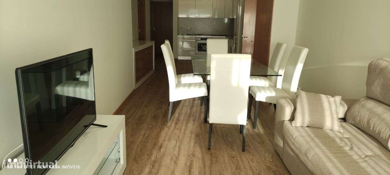 Arrenda-se t2+1 Avenida dos Banhos - Grande imagem: 5/19