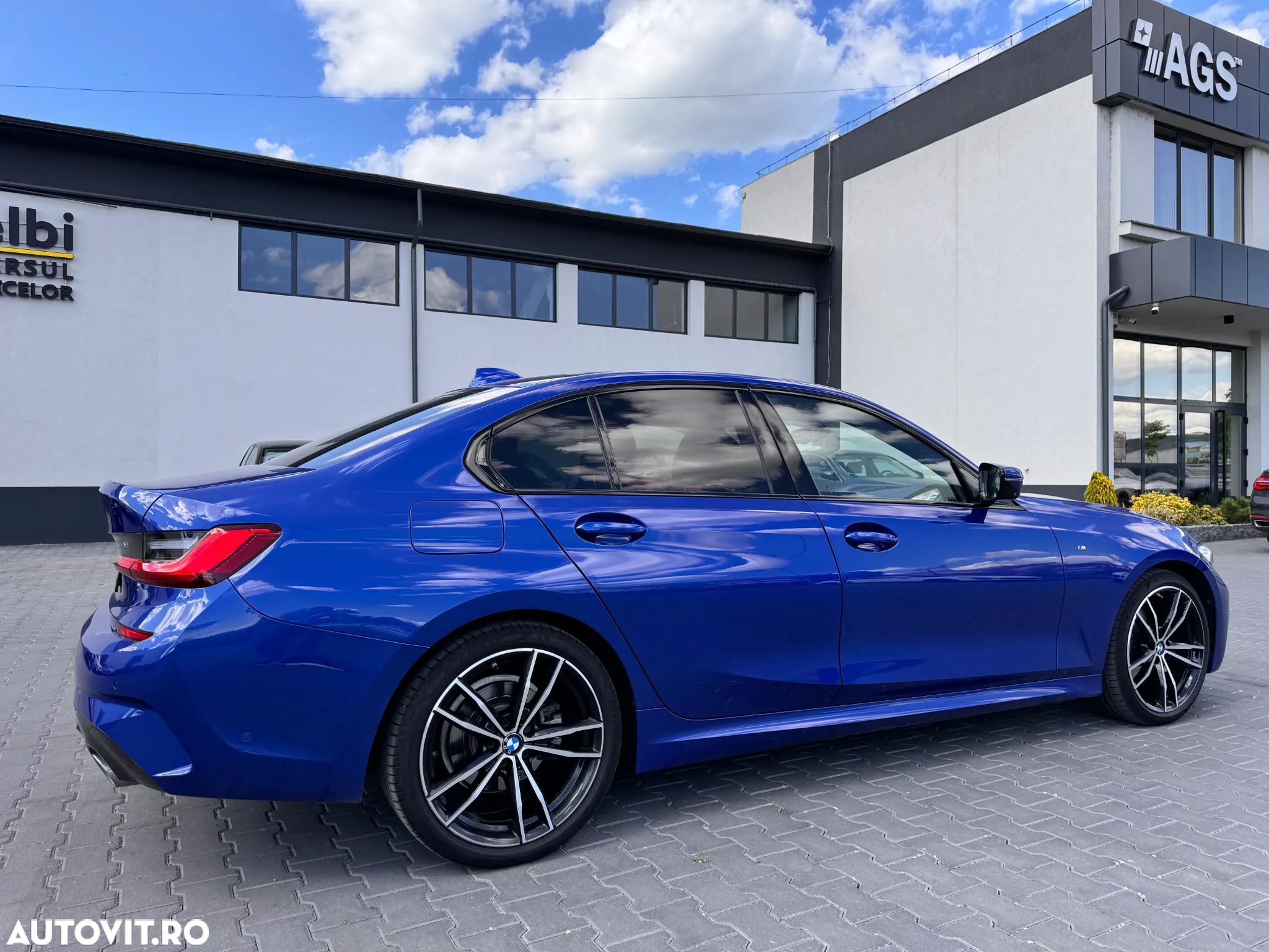 BMW Seria 3 320d xDrive AT M Sport - 3