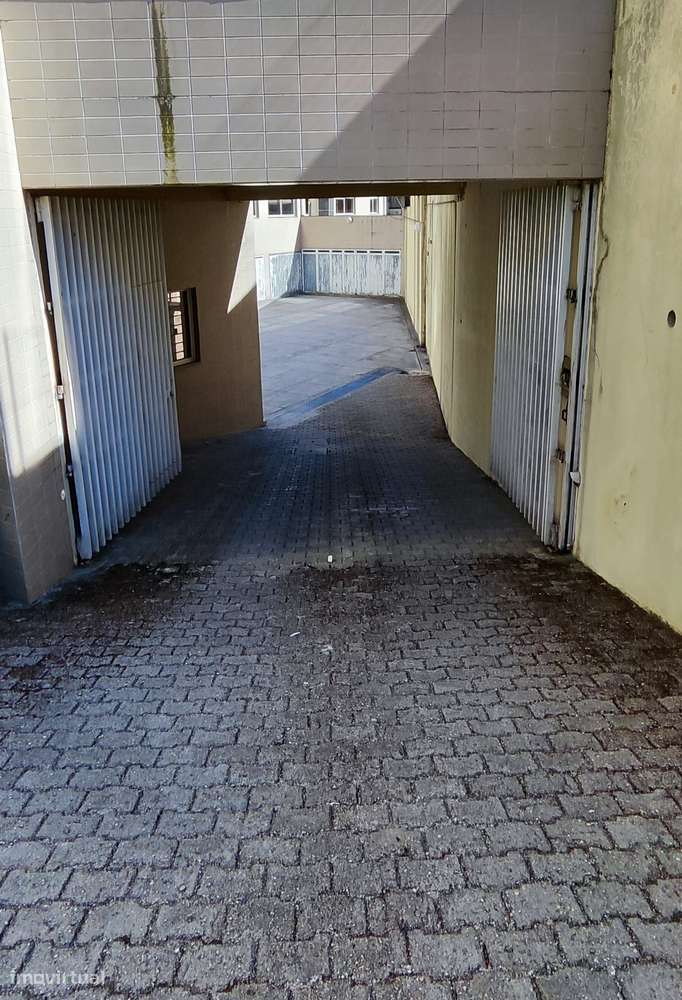 Disponível Arrumo no Centro de Famalicão - Grande imagem: 5/10