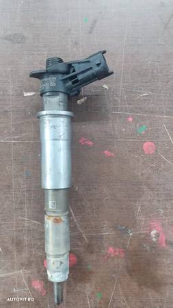 Injector Renault Trafic 2.0 dci cod 0445115007 - 2