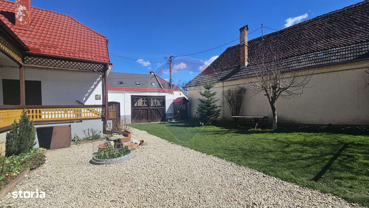Casă autentică mocănească | Grădină 881 mp | Zonă liniștită | Săcele-1
