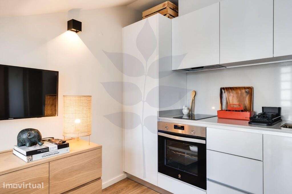 Arrenda-se T0 no Coração da cidade - S. Victor - Grande imagem: 2/24