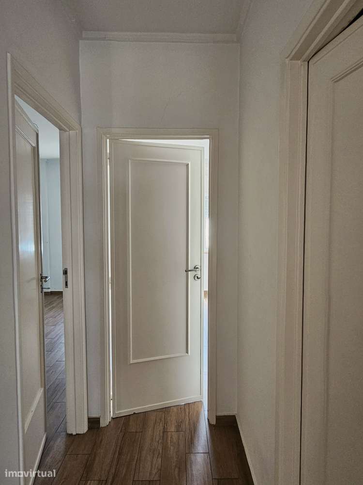 Apartamento T2 perto do Centro Comercial do Colombo - Grande imagem: 4/8