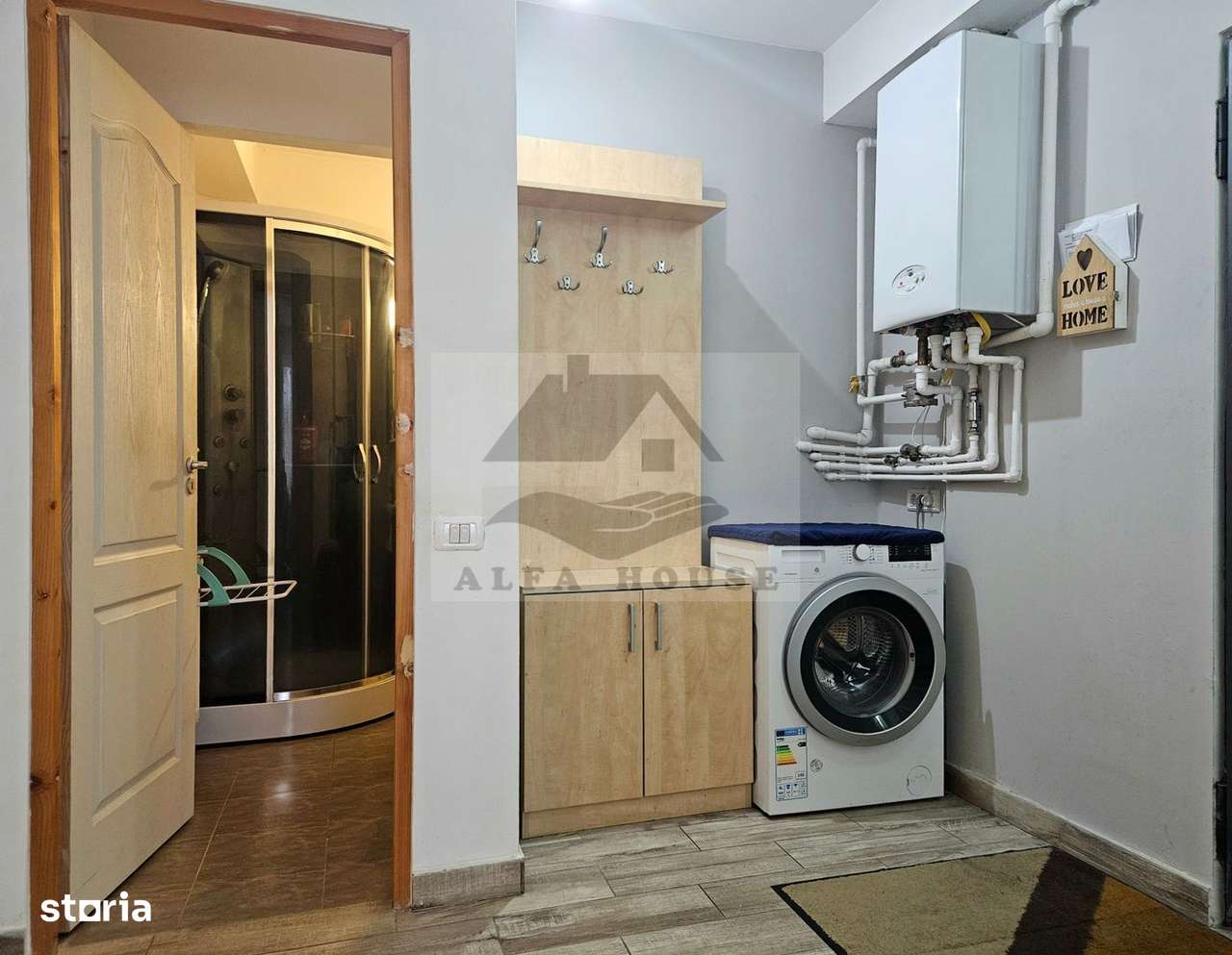 Oportunitate - Apartament cu trei camere in vila, zona Tractorul 70 mp - Imagine principală: 4/20