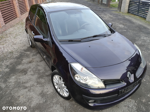 Renault Clio 1.6 16V Expression - 22