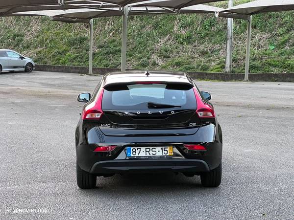 Volvo V40 2.0 D2 Momentum Eco - 5