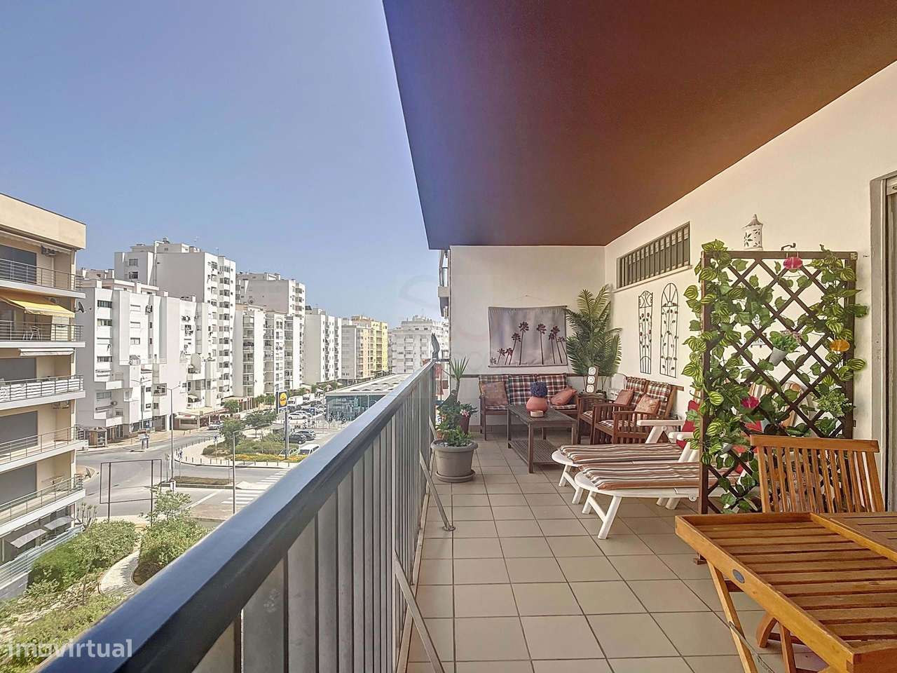 A. Pêra -  Ap. T1 com Características Únicas - Piscina e Garagem - Grande imagem: 5/33