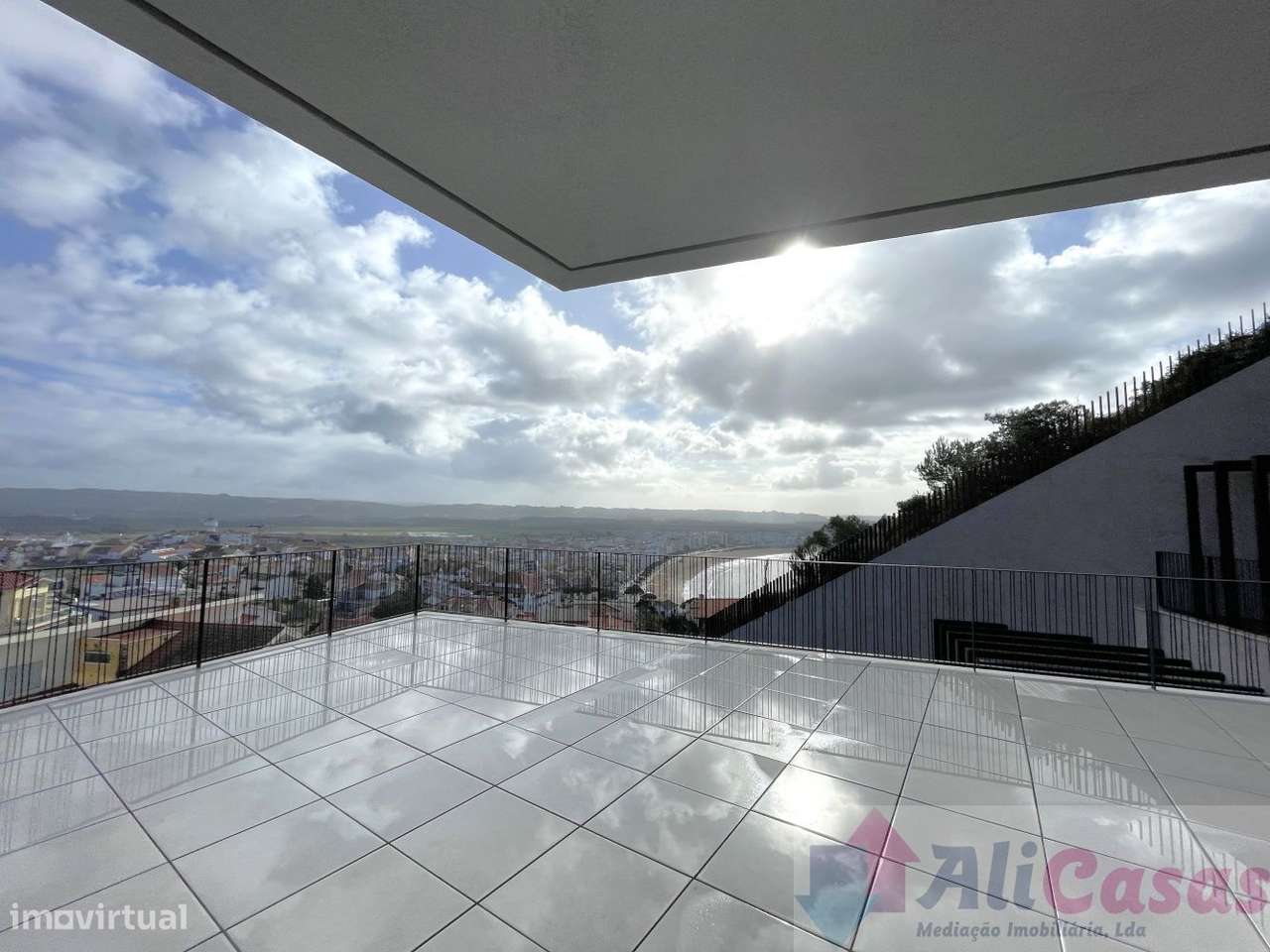 Excelente T3 C/terraço e Jacuzzi Privado- Vista para a Baía-6