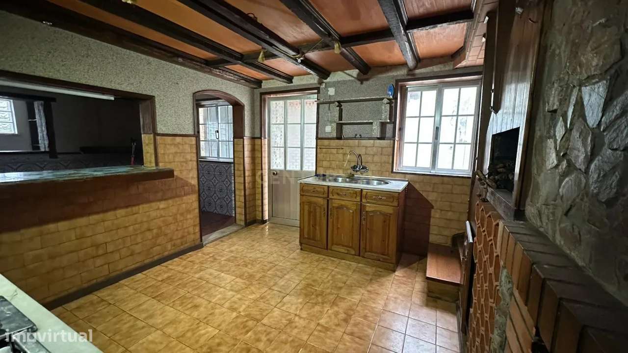 Moradia T4 no Bonsucesso - Aradas - Grande imagem: 5/28