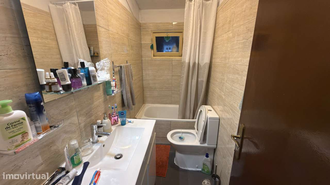 Apartamento em Andar de moradia Bi-Familiar - Grande imagem: 5/18