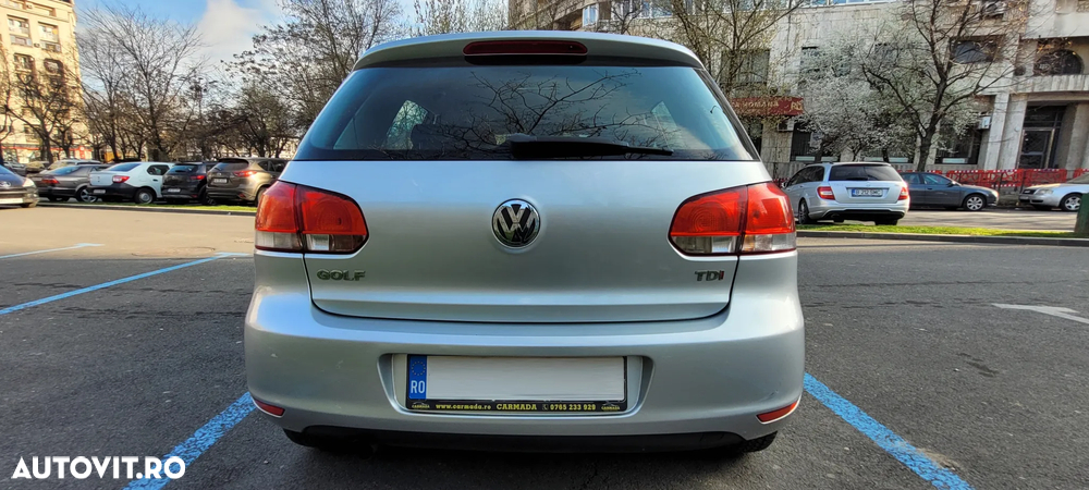 Volkswagen Golf 1.6 TDI DPF Trendline - 5