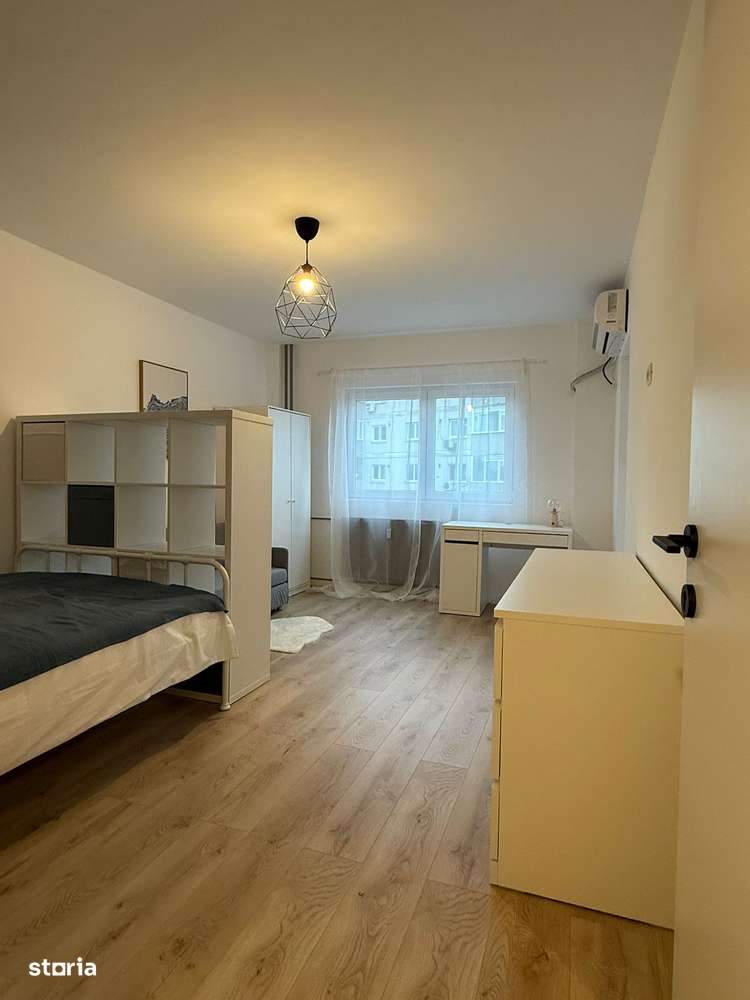 Garsoniera de vânzare în Tineretului, in apropiere de Metrou,Piata.-0