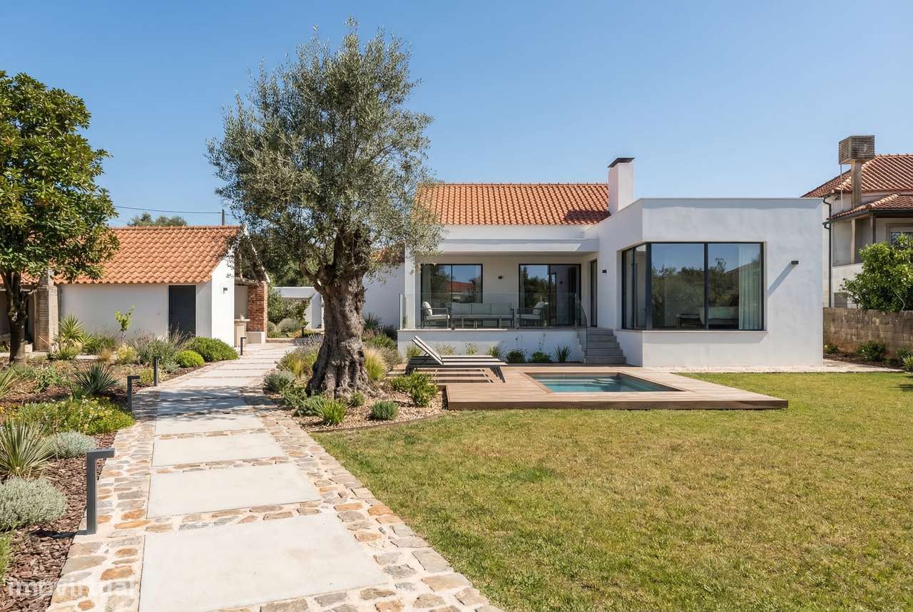 Moradia T3 com Terreno de 1.577 m² | Ribeira do Fárrio – Ourém-34