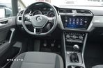 Volkswagen Touran 2.0 TDI BMT Comfortline - 22