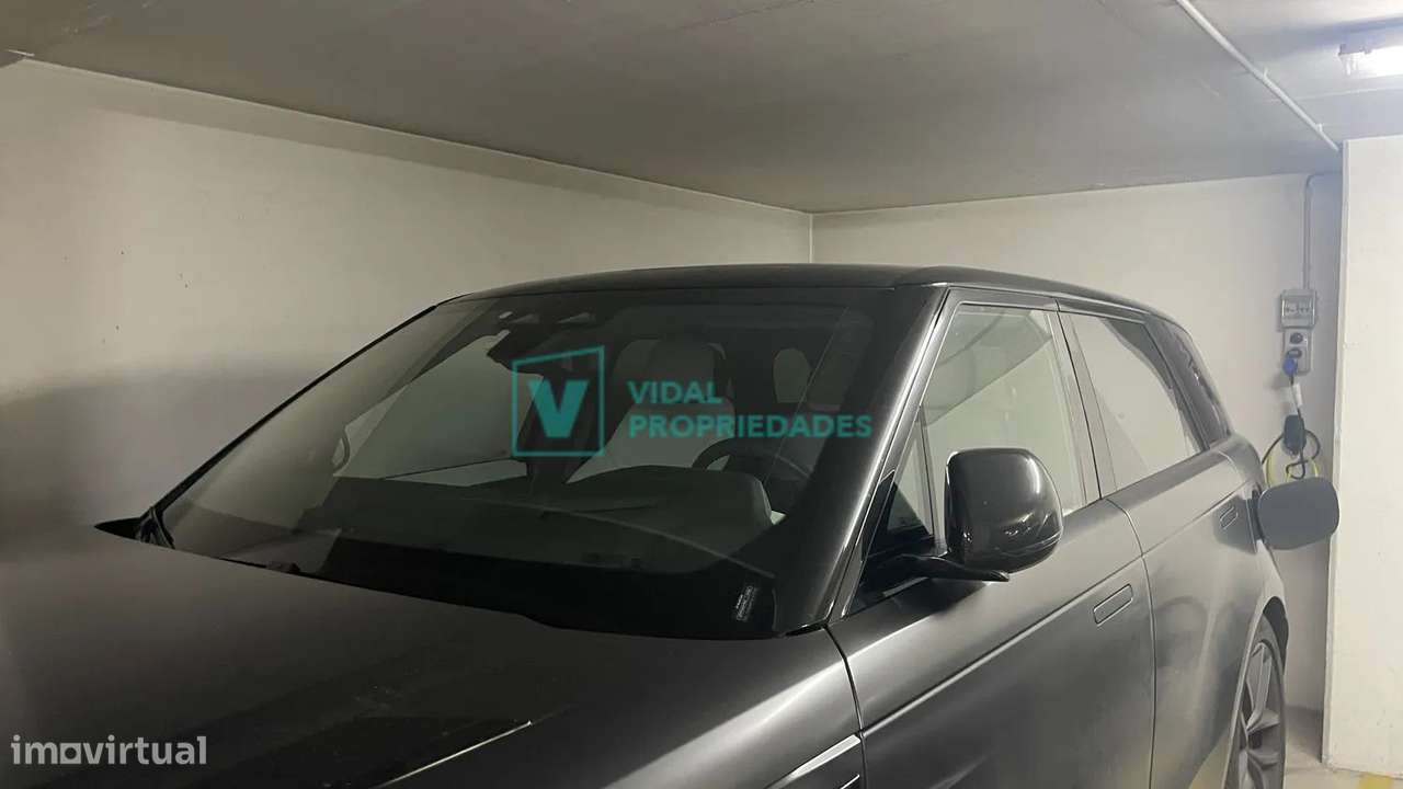 Apartamento T3 com varanda, garagem e elevador - Grande imagem: 4/15