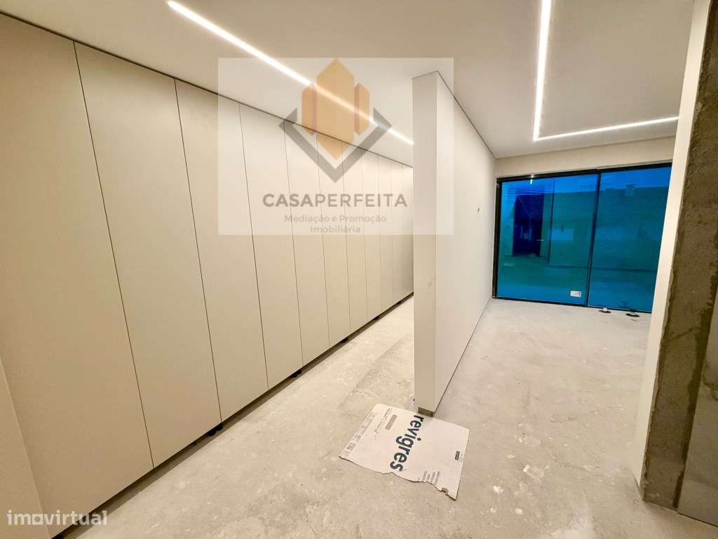 Moradia T3 Nova com Fabuloso Logradouro em Terreno com 600m2 - Erme...-27