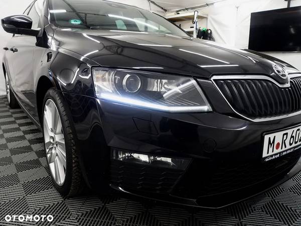 Skoda Octavia 2.0 TDI RS DSG - 29