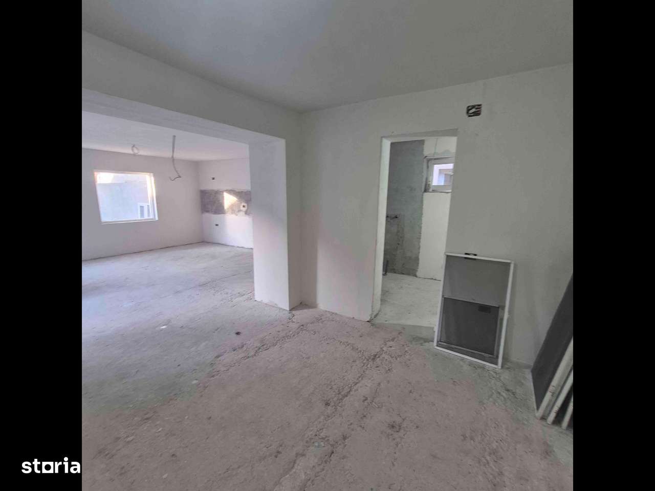 Casă cu 3 camere, teren de 310 mp, încălzire gaz - Imagine principală: 4/14