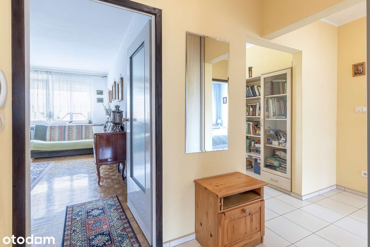 Czteropokojowe z balkonem, 4 min od plaży.-12