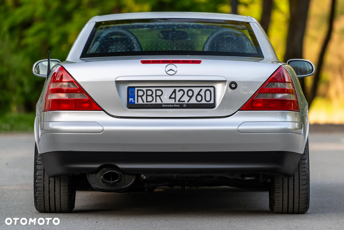 Mercedes-Benz SLK 200 - 17