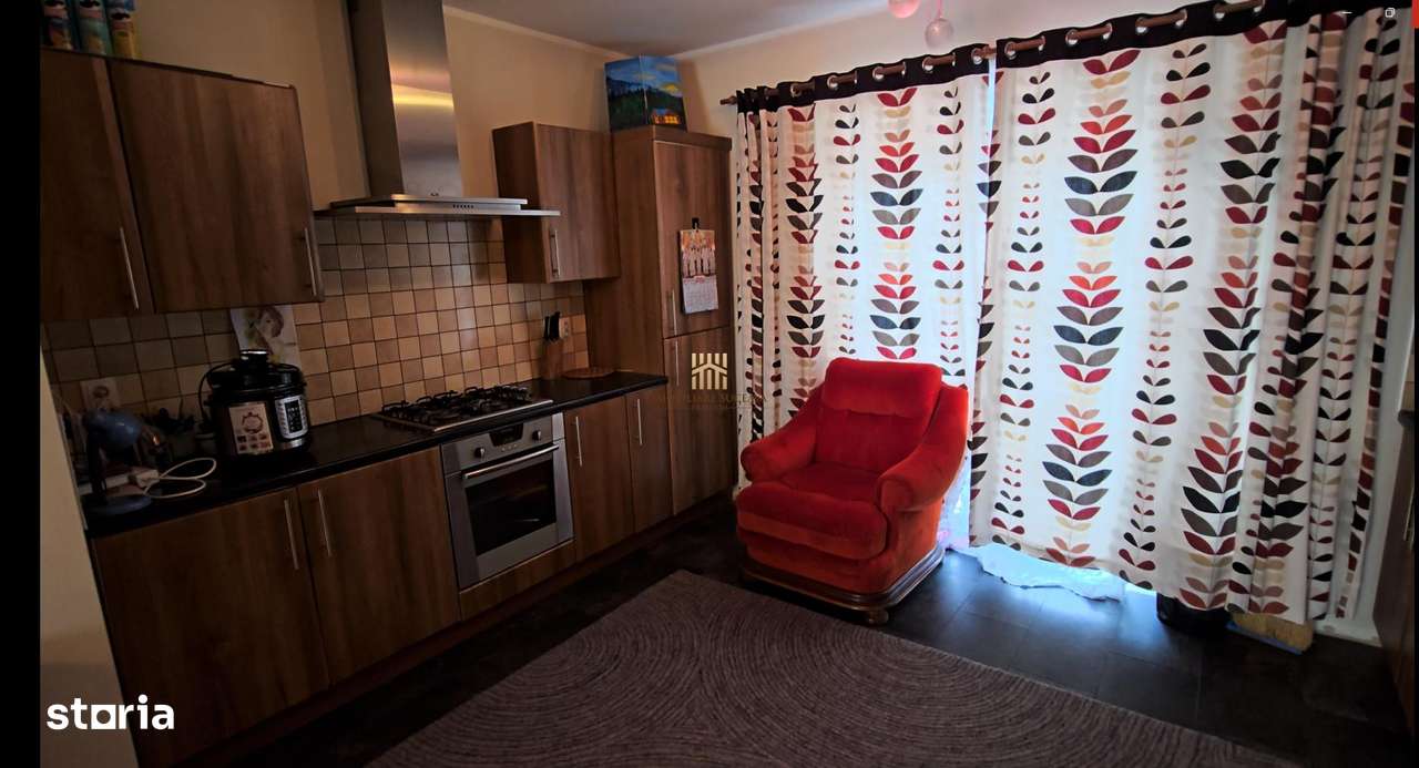 Casa de Vanzare in Suceava!-8