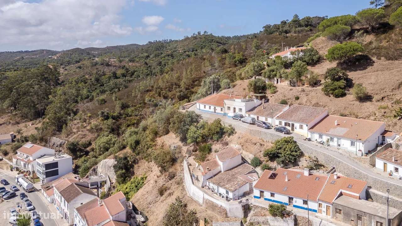 Moradia no Centro Histórico com vista sobre a Lezíria e a Serra - Grande imagem: 4/13