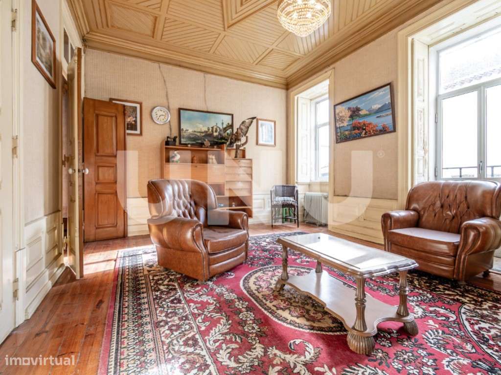 Prédio com Dois Edifícios Independentes no Tortosendo - Elevado Pot...-9