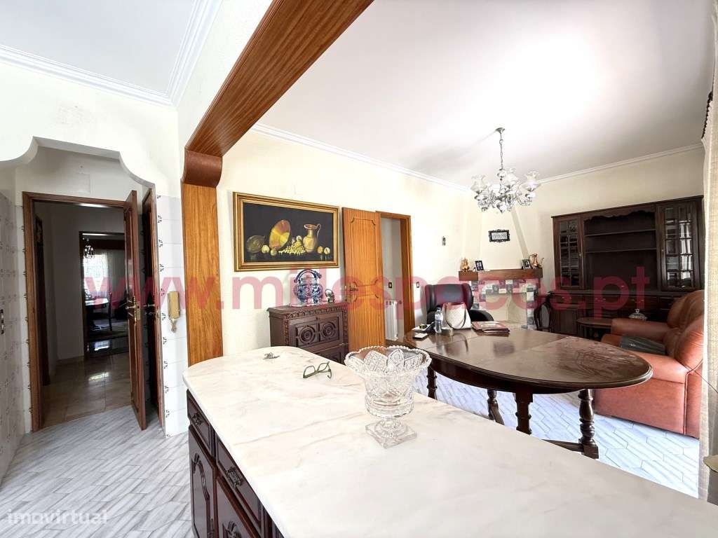 Moradia V6 com Garagem Centro da Cidade-6