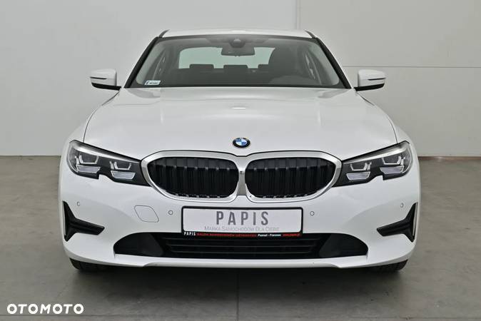 BMW Seria 3 318i Advantage - 12