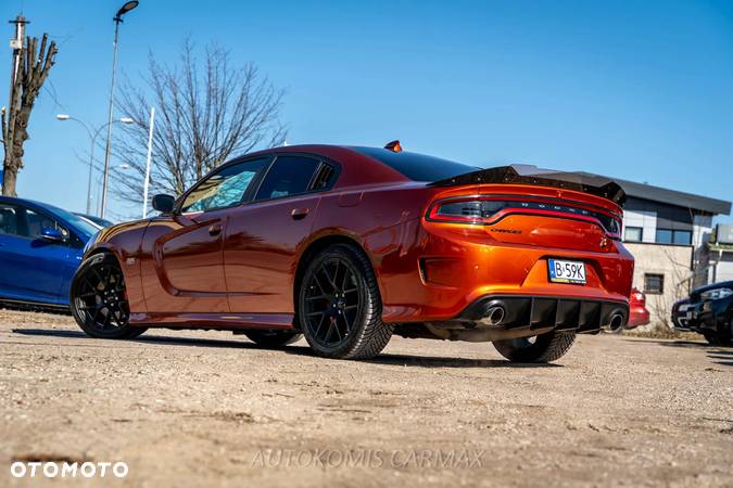 Dodge Charger 6.4 Scat Pack - 11