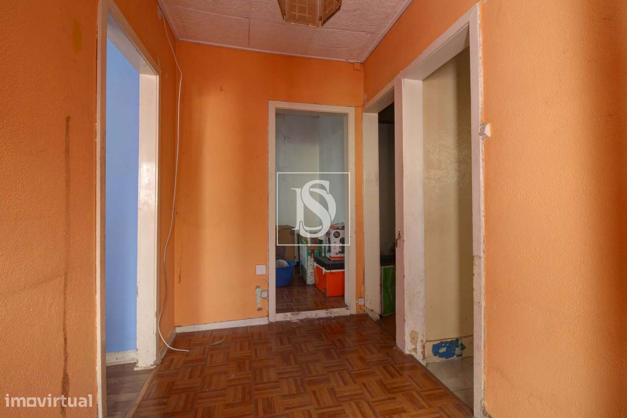 Moradia T2 para Reabilitação- Pedrouços-10