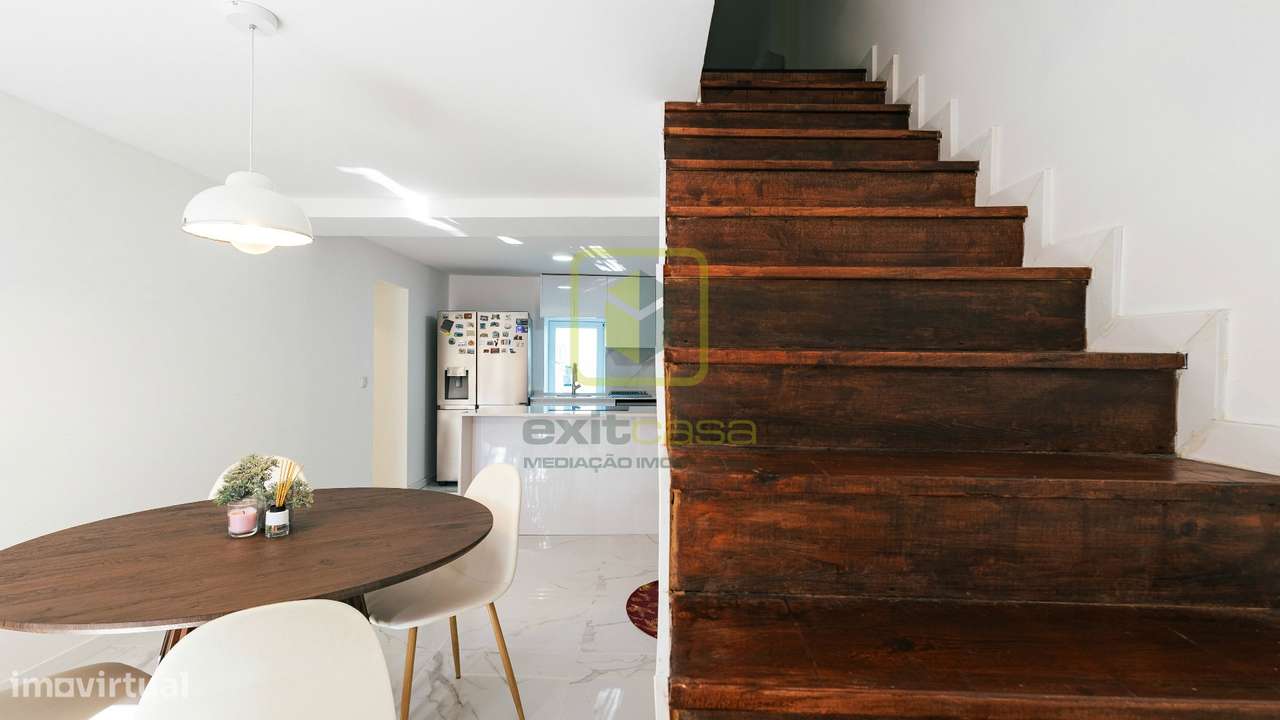 Moradia T4 remodelada-11