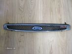 Grelha Frontal Simbolo Ford Fiesta 2002 a 2005 - 2