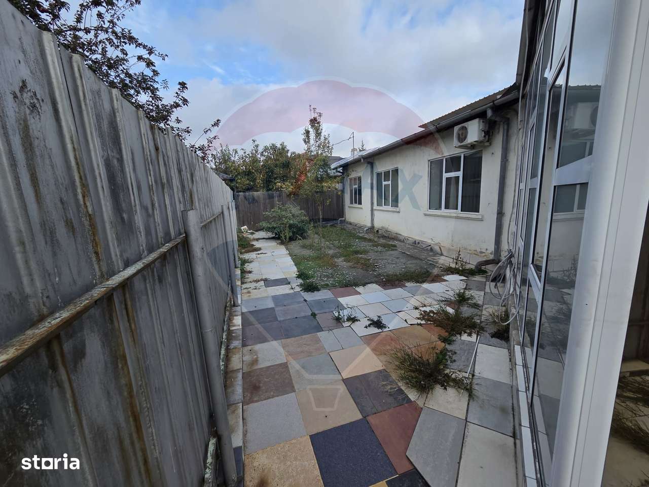 Ansamblu casa de locuit, hala productie ,spatiu de birouri si teren-19