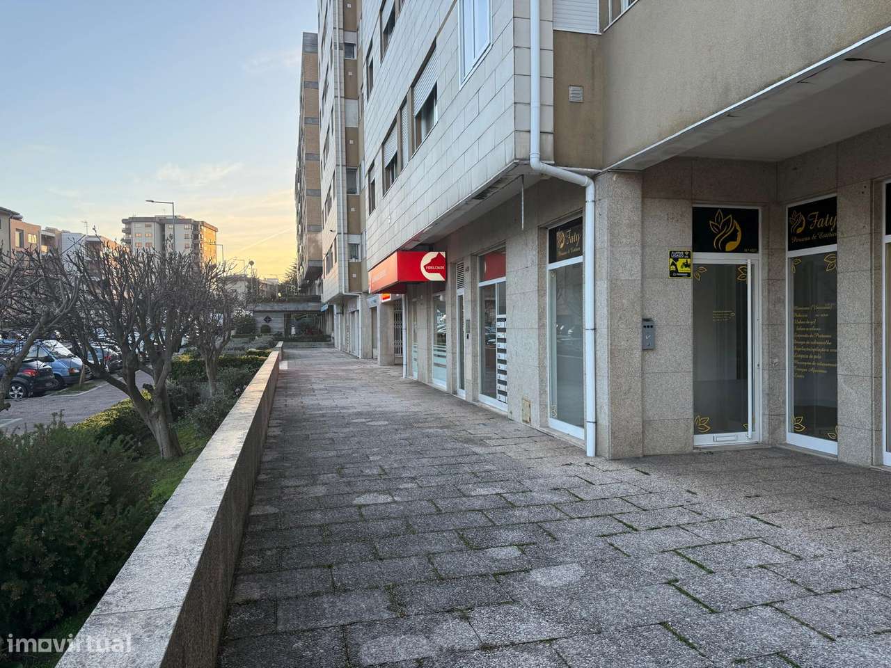 Loja c/ Grande Visibilidade em Águas Santas na Av. D. Afonso Henriques-18