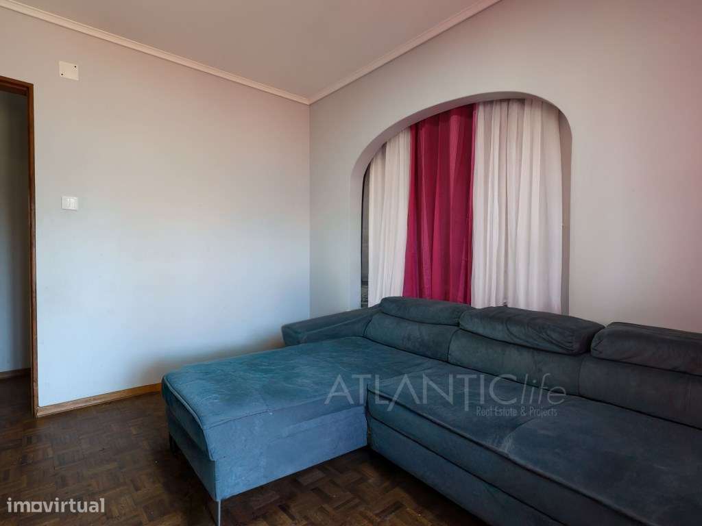 Moradia T6 em Monte Abraão-24