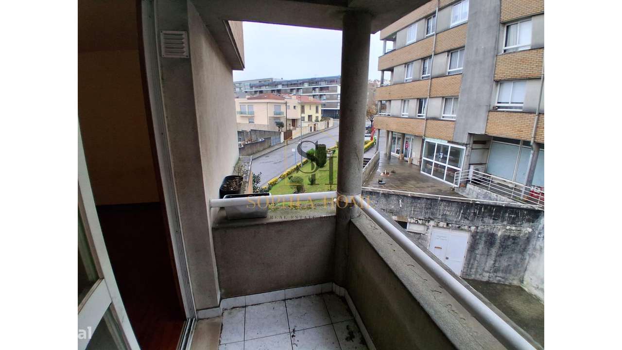 T3 Renovado em Baguim do Monte-23