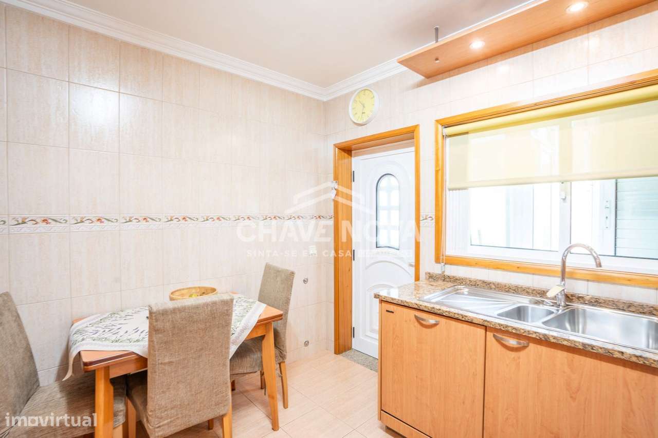 Moradia T3 com Terraço e Garagem | Próximo da Praia de Lavadores - Grande imagem: 5/24