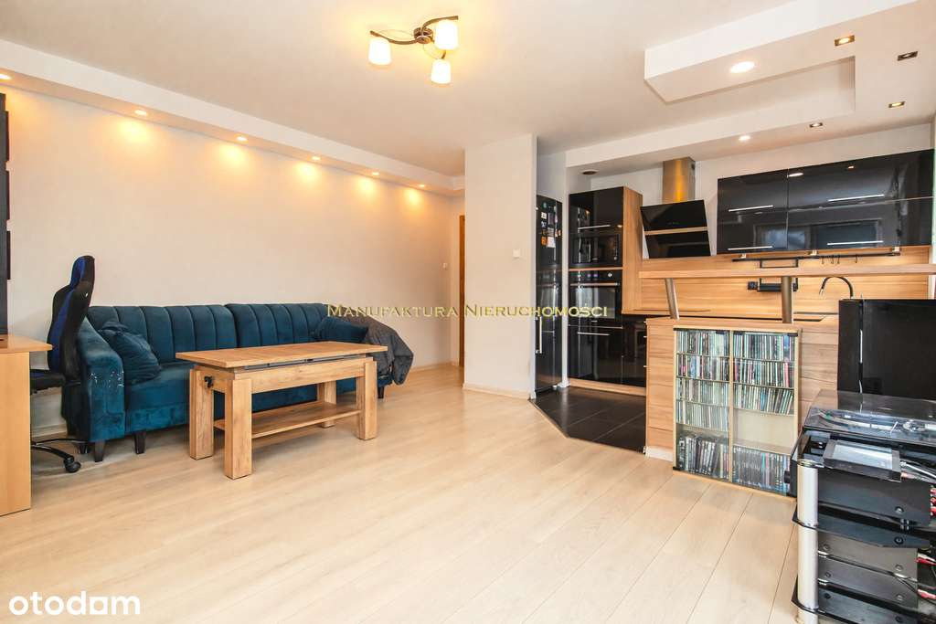 3 pokojowe mieszkanie z narożnym balkonem!-1