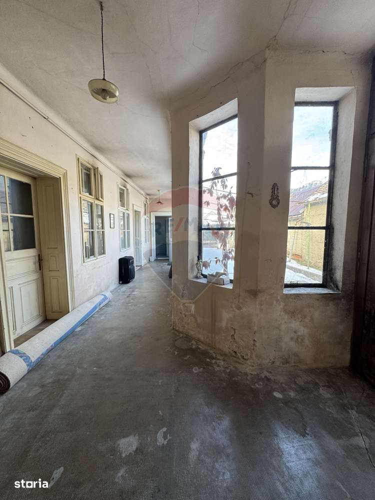 Casă pe str. Avram Iancu în Dumbrăveni-14