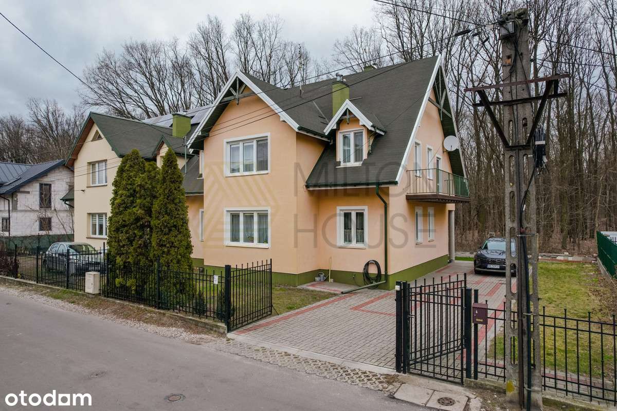 Marki ul. Cicha - Dom w zabudowie bliźniaczej