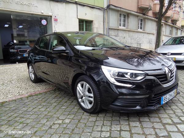 Renault Mégane 1.5 Blue dCi Zen - 4