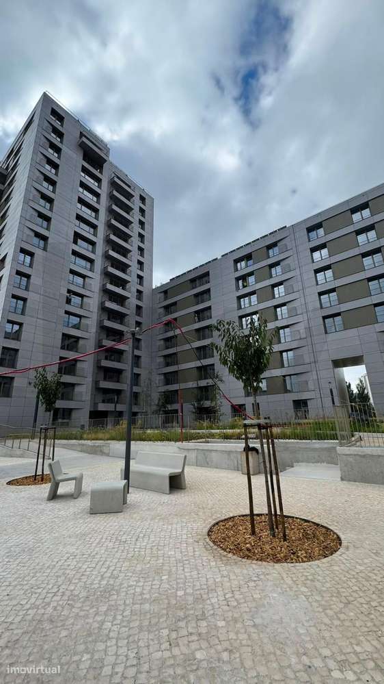 T1 com garagem NOVO a menos de 100 metros da Estação da Ameixoeira, ju-0