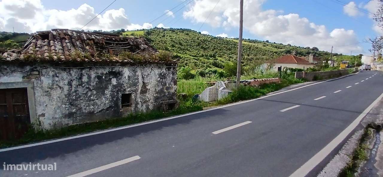Moradia para remodelação - perto de Mafra - Grande imagem: 5/14