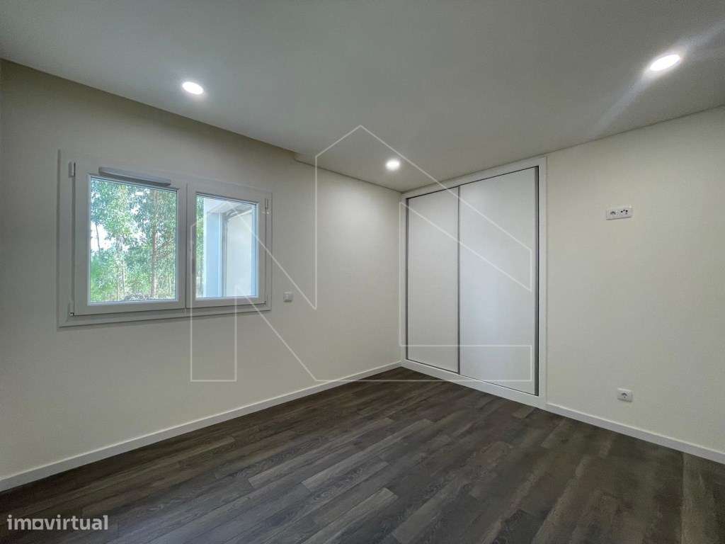 Moradia Nova Térrea T3 com Garagem e Terreno de 1166m² - Grande imagem: 4/17