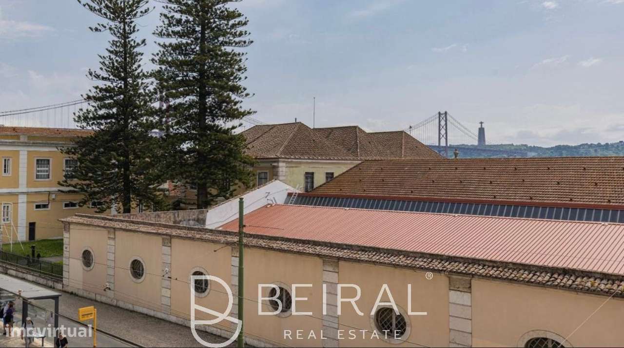 Apartamento T2 com varanda e estacionamento - Grande imagem: 4/24